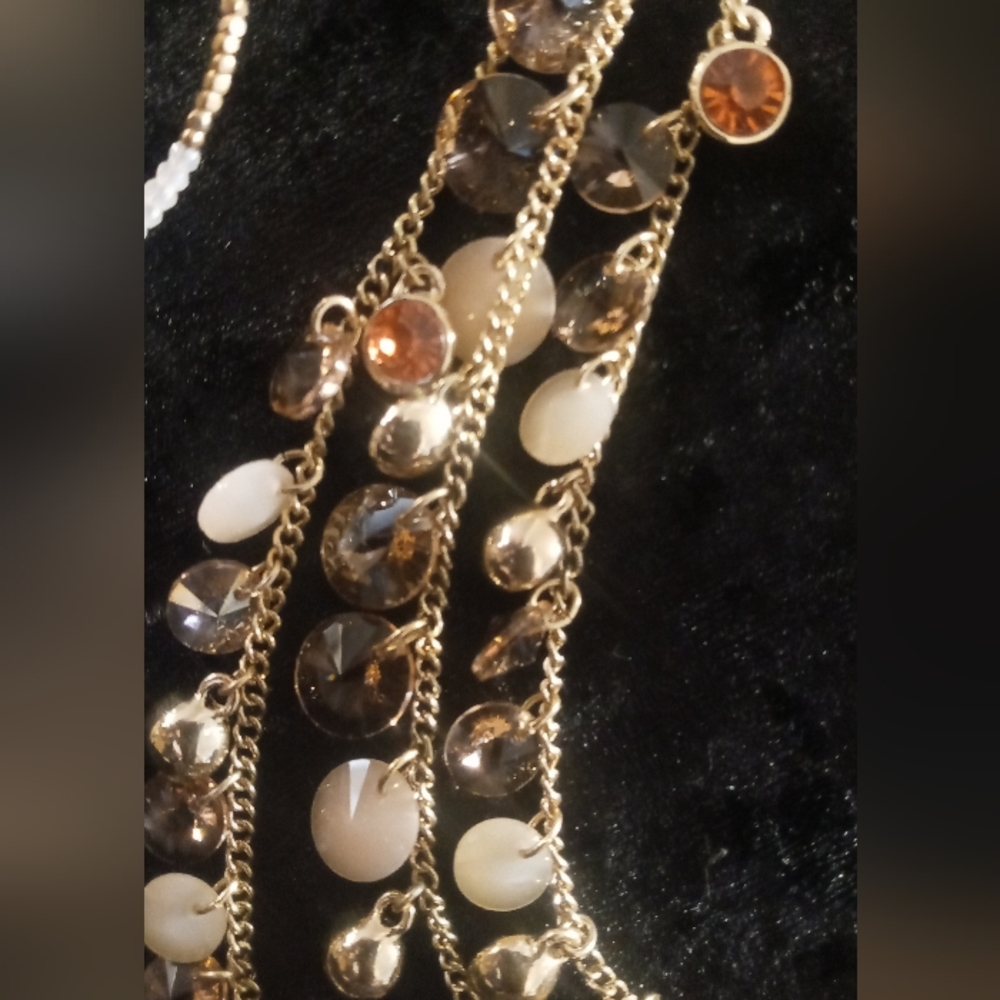 Nine West Necklace peach crystal cut glass beaded .layered gold tone necklace - Picture 7 of 8